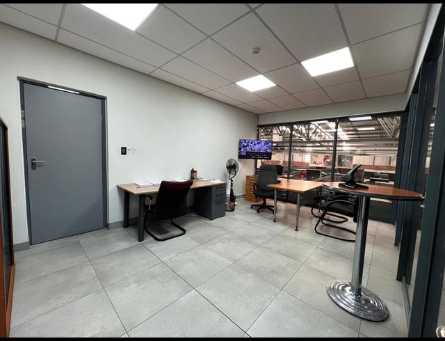 714M² WAREHOUSE TO LET IN STRIJDOMPARK